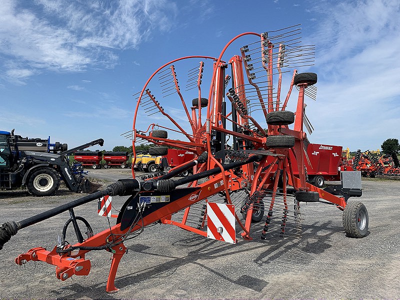 2014 Kuhn GA8731 Rake