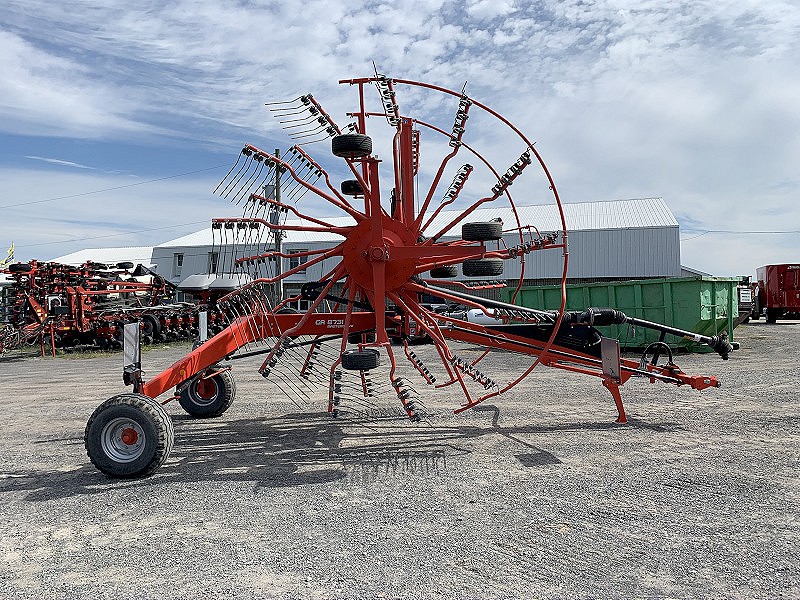 2014 Kuhn GA8731 Rake