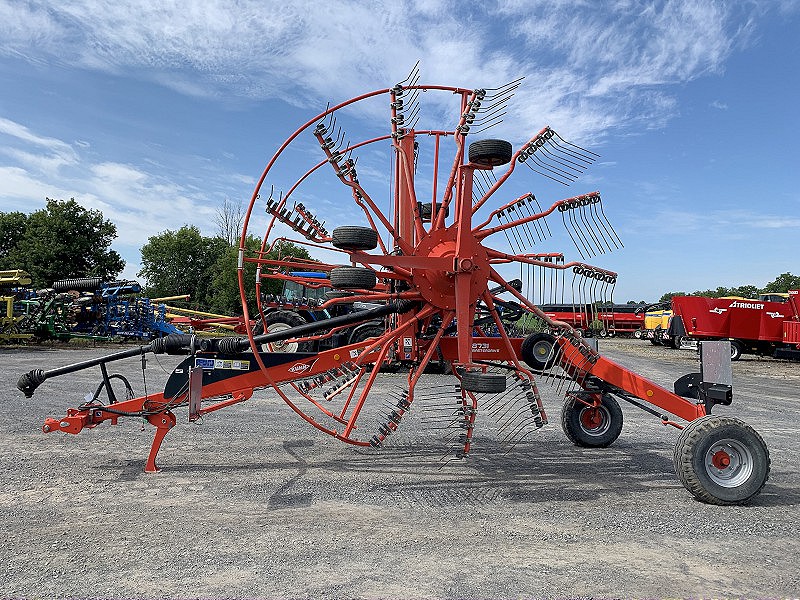 2014 Kuhn GA8731 Rake