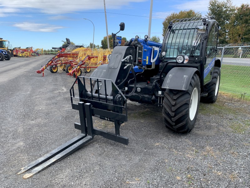 2024 New Holland TH9.35 PLUS TeleHandler