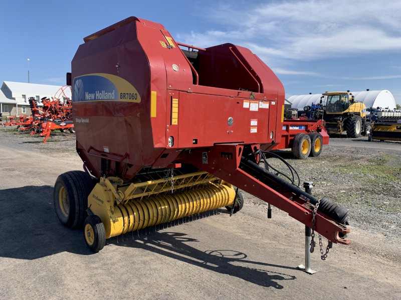 2008 New Holland BR7060 Baler/Round