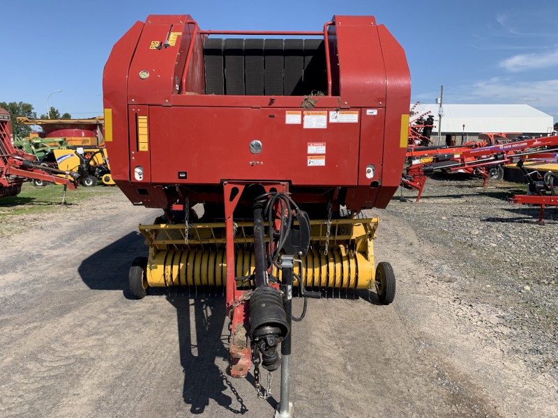 2008 New Holland BR7060 Baler/Round