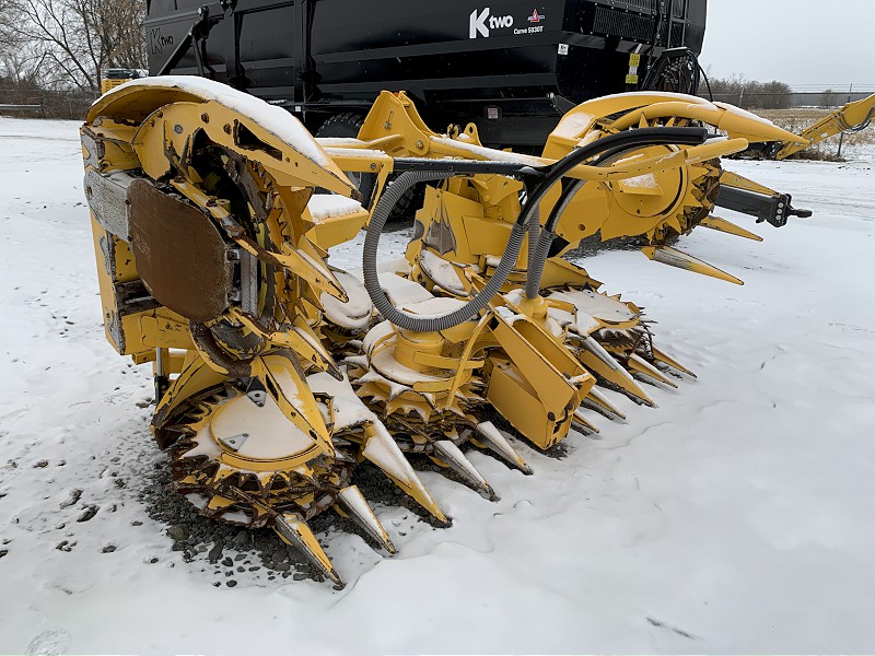 2016 New Holland 450SFIA Header Forage