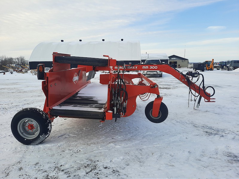 2013 Kuhn MM300 Windrow Merger