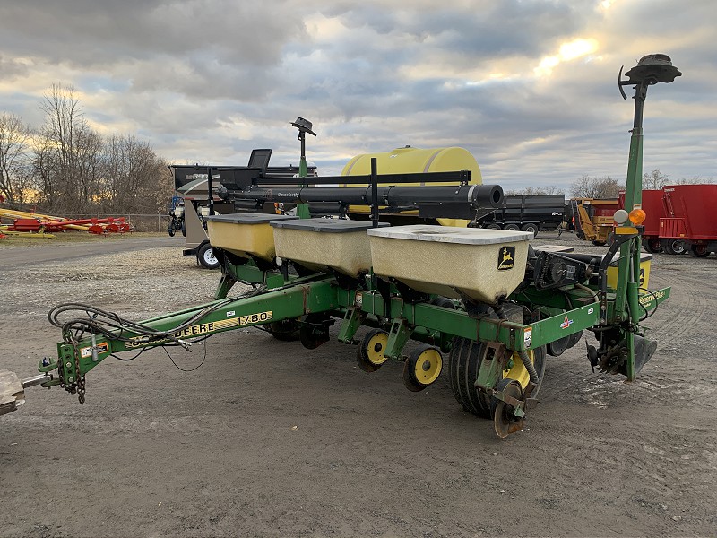 1998 John Deere 1780 Planter