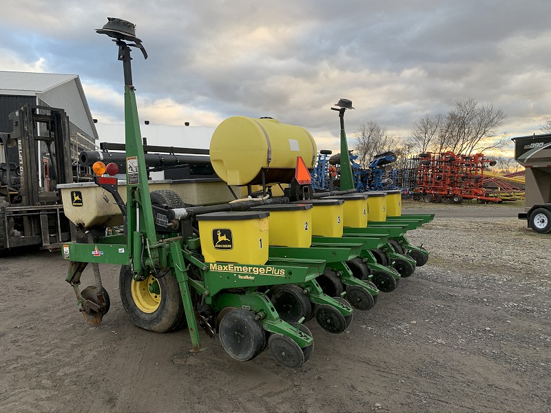 1998 John Deere 1780 Planter