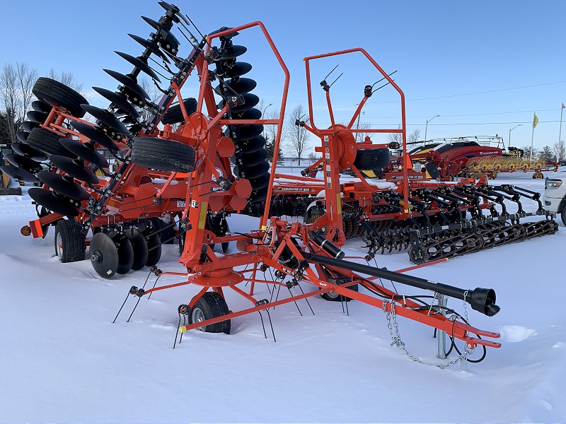 2025 Kuhn GF5202THA Tedder