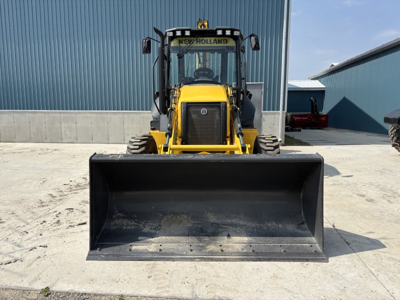 2025 New Holland B95D SLA CP Tractor Loader Backhoe