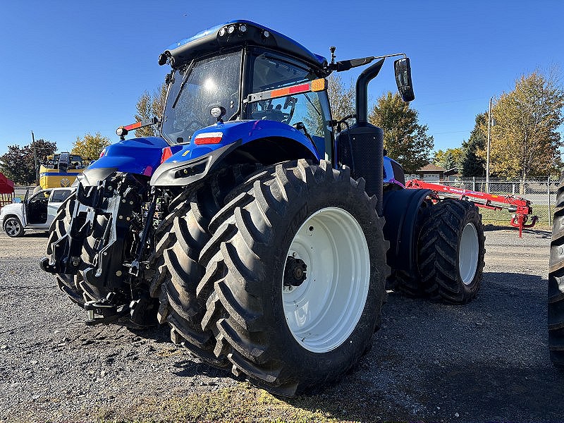 2025 New Holland T8.415 PLMI Tractor