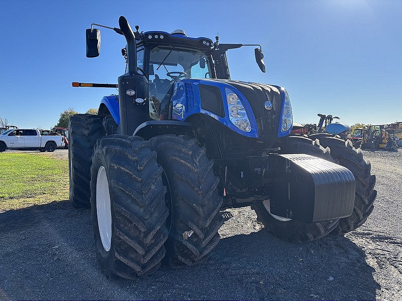 2025 New Holland T8.415 PLMI Tractor
