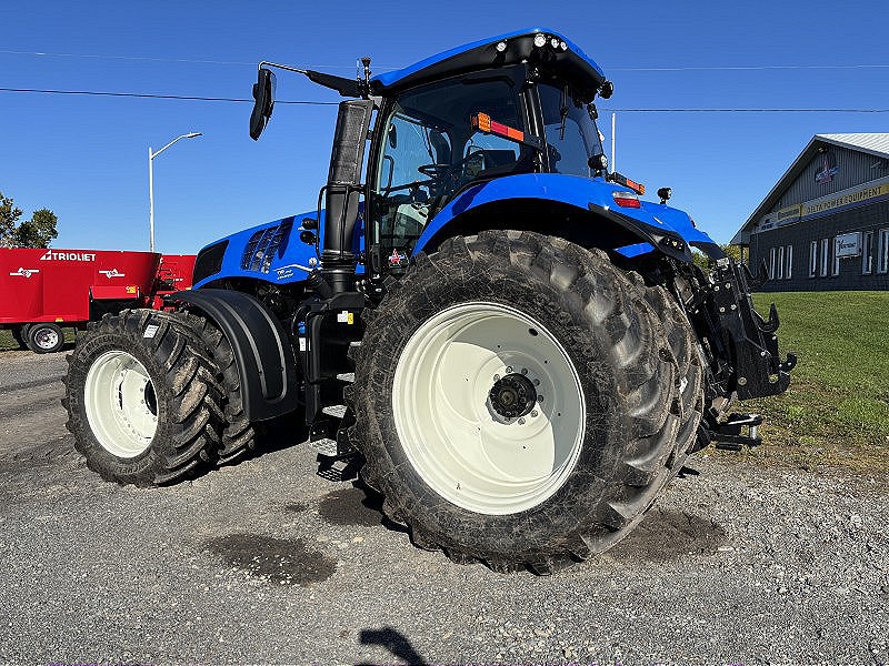 2025 New Holland T8.415 PLMI Tractor