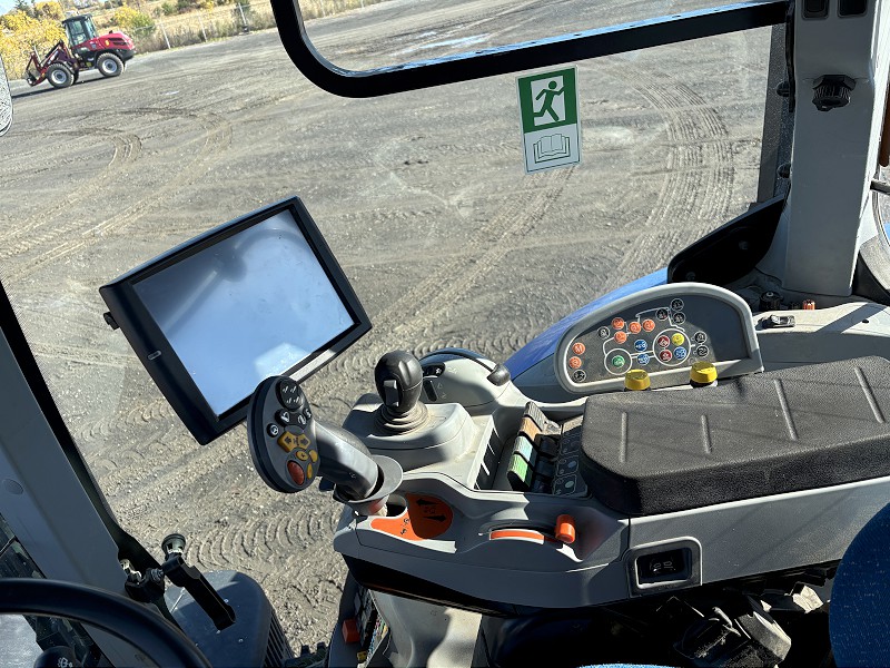 2012 New Holland T7.210 Tractor