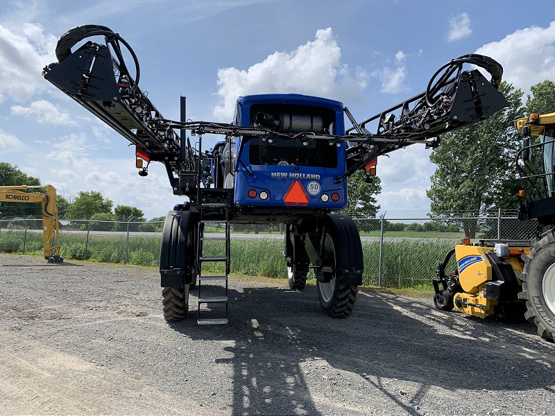 2025 New Holland SP.310F Sprayer/High Clearance