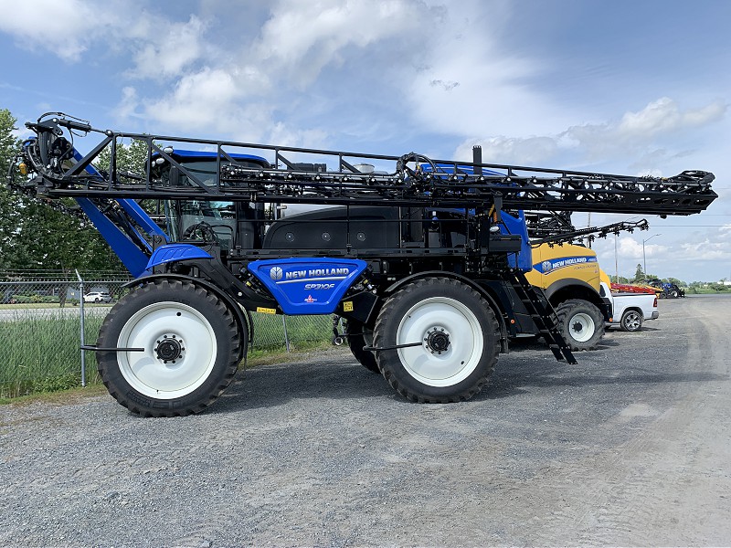 2025 New Holland SP.310F Sprayer/High Clearance