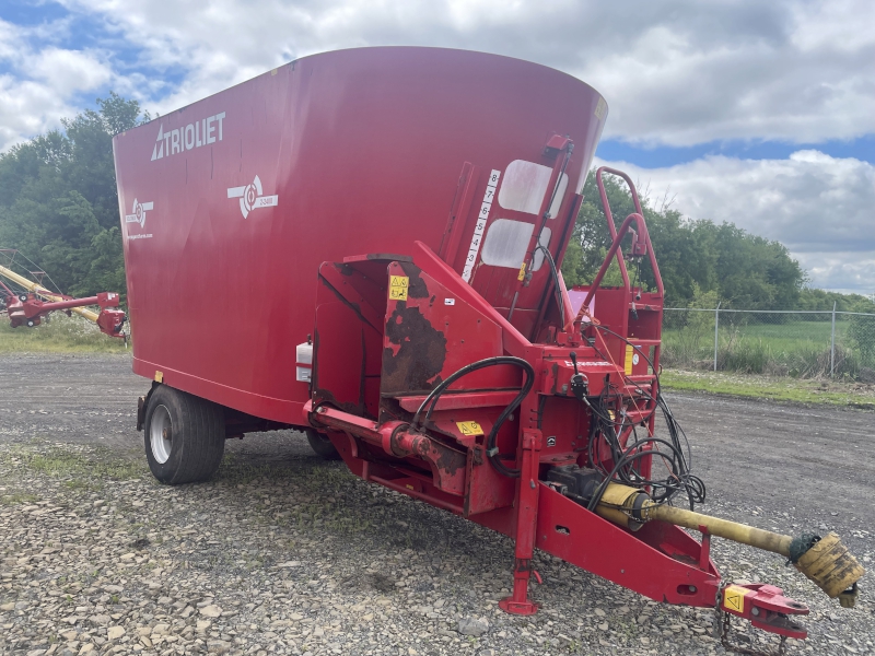 2015 Trioliet SM2-2400VLHC Mix Mill