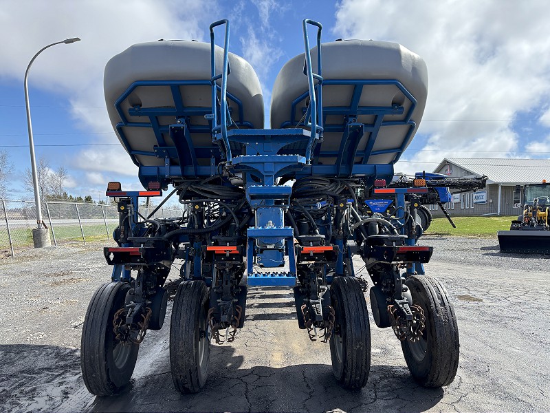 2014 Kinze 4900 Planter