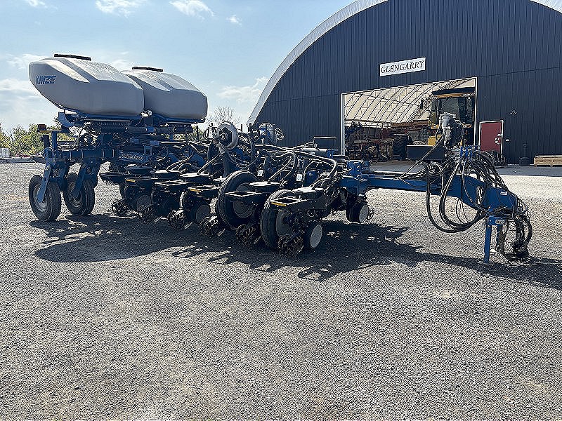 2014 Kinze 4900 Planter
