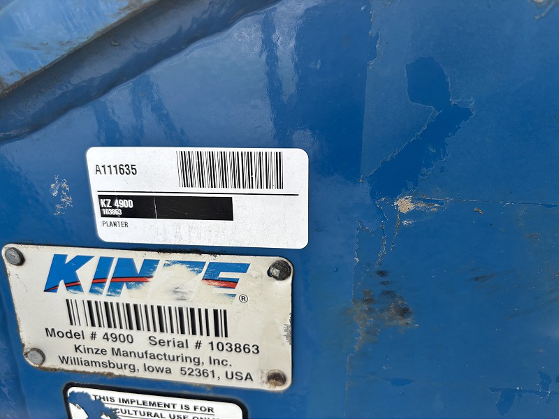 2014 Kinze 4900 Planter
