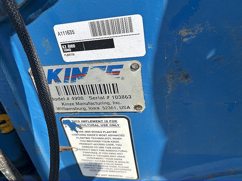 2014 Kinze 4900 Planter