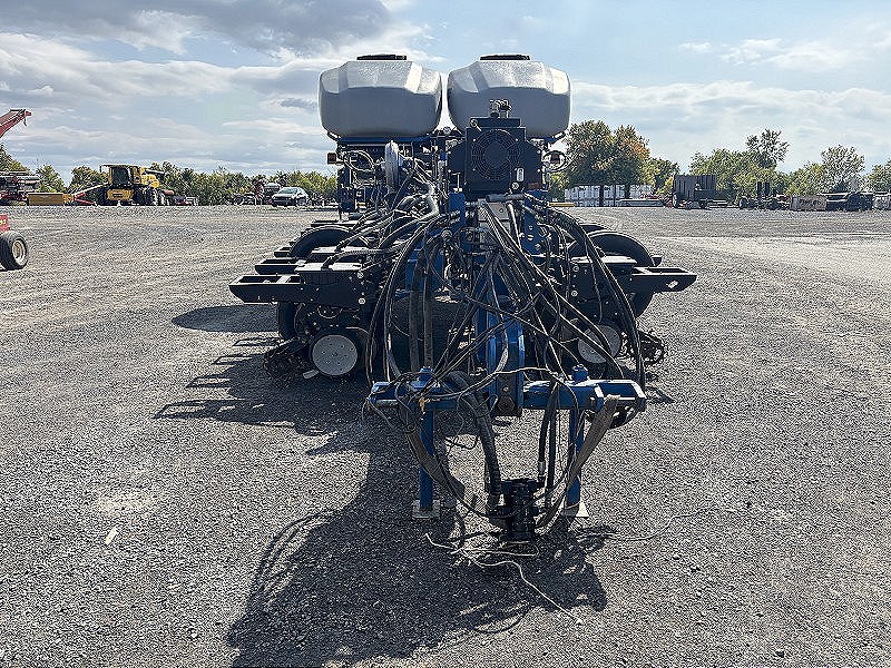 2014 Kinze 4900 Planter