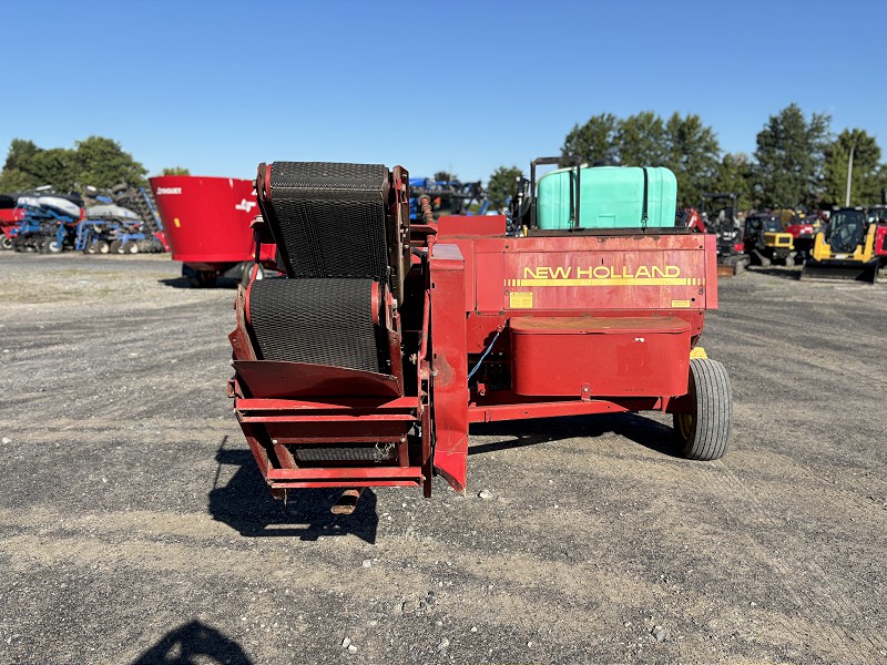 1990 New Holland 570 Baler/Square