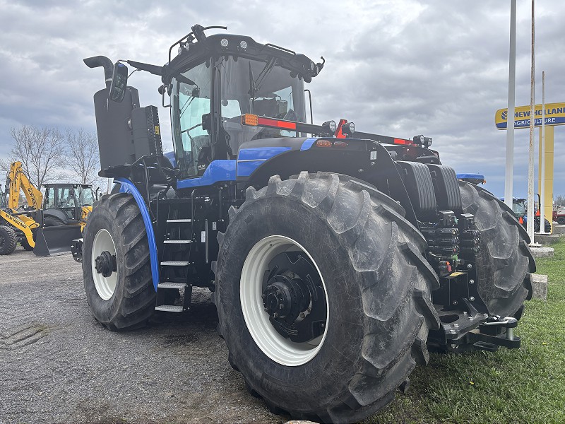 2025 New Holland T9.520 UC PL Tractor