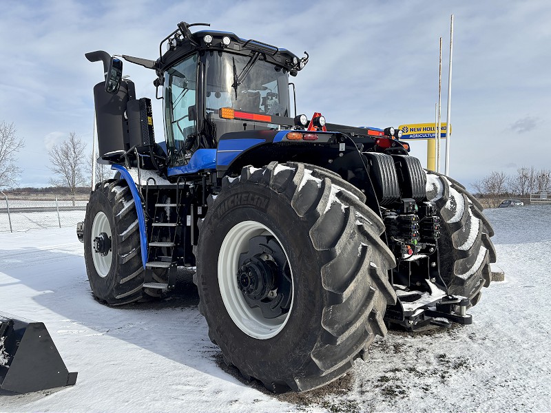 2025 New Holland T9.520 UC PL Tractor