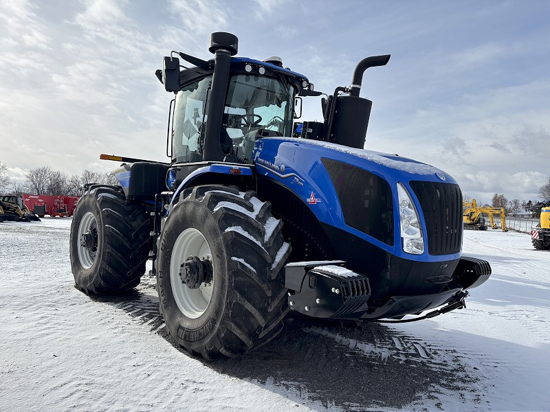 2025 New Holland T9.520 UC PL Tractor