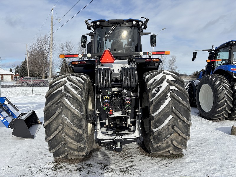 2025 New Holland T9.520 UC PL Tractor