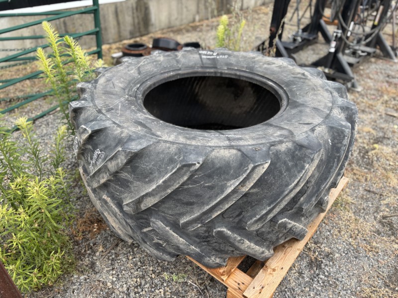 2021 Michelin 600/70/30 Tires