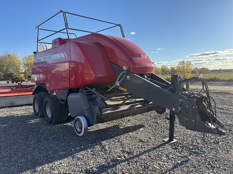 2013 Massey Ferguson 2150 Baler/Square