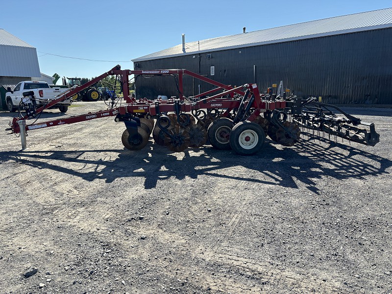 2021 Salford I-4212 Vertical Tillage