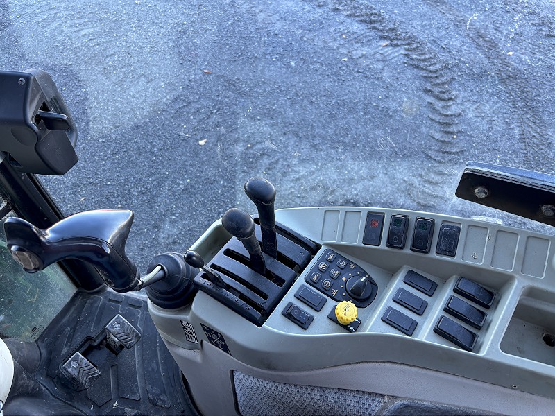 2017 John Deere 4044R Tractor