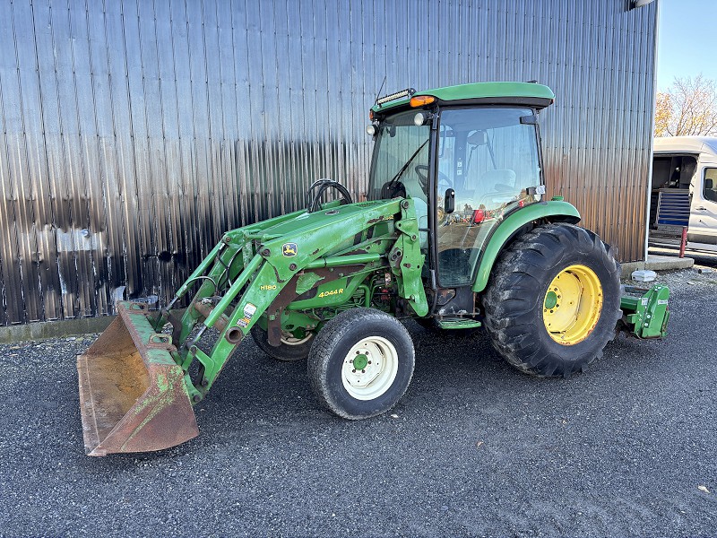 2017 John Deere 4044R Tractor