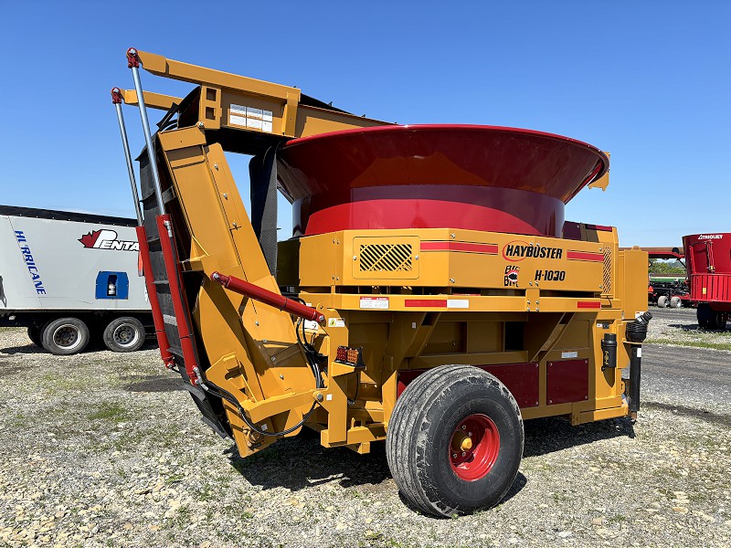 2025 Haybuster H-1030 Tub Grinder