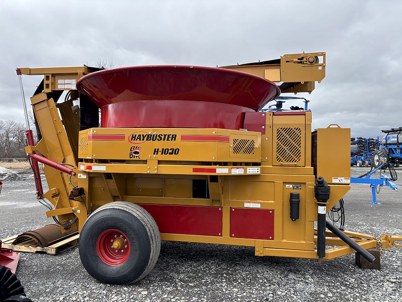 2025 Haybuster H-1030 Tub Grinder