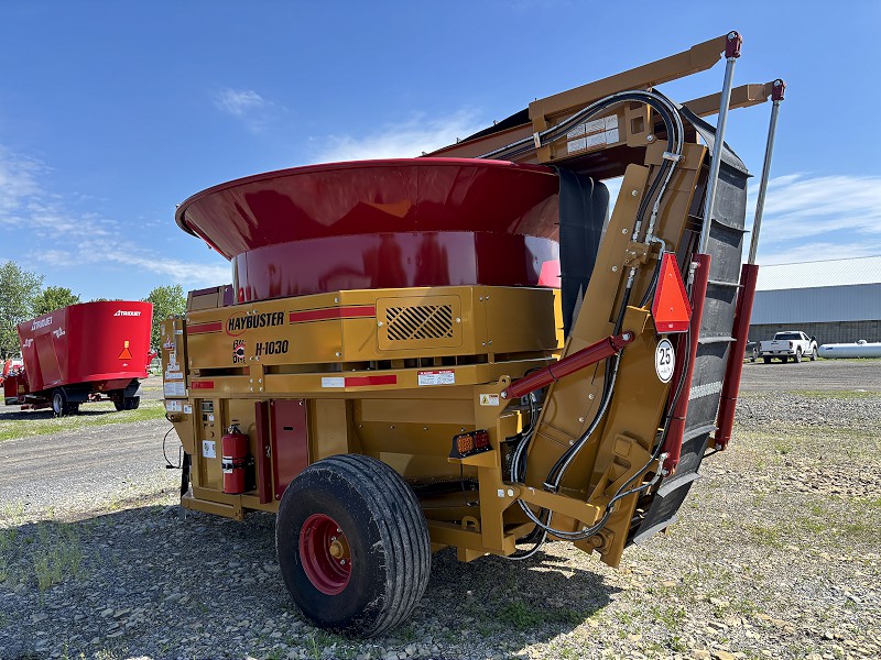 2025 Haybuster H-1030 Tub Grinder