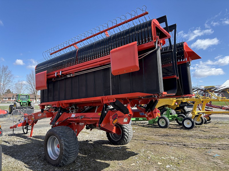 2026 Kuhn MM890 Windrow Merger