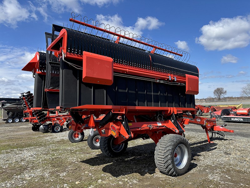 2026 Kuhn MM890 Windrow Merger