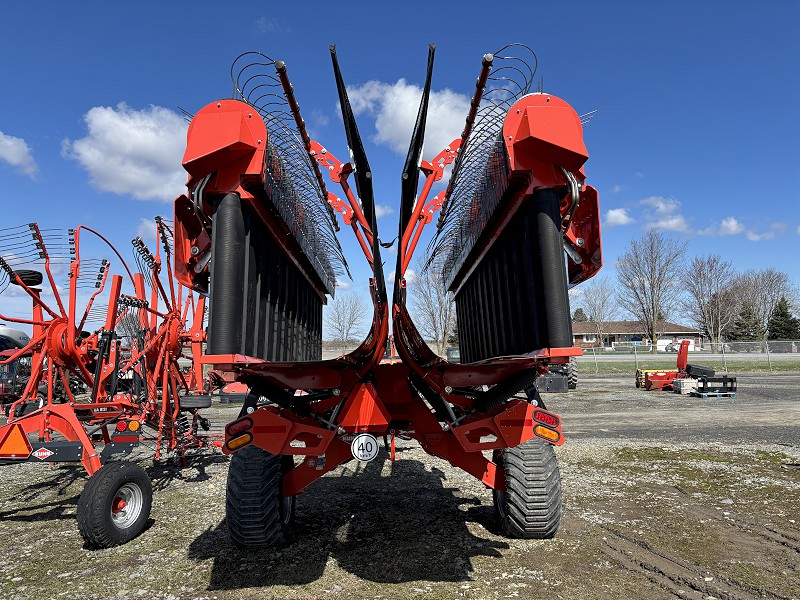 2026 Kuhn MM890 Windrow Merger