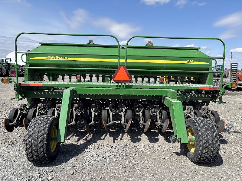 2016 John Deere 1590 Drill