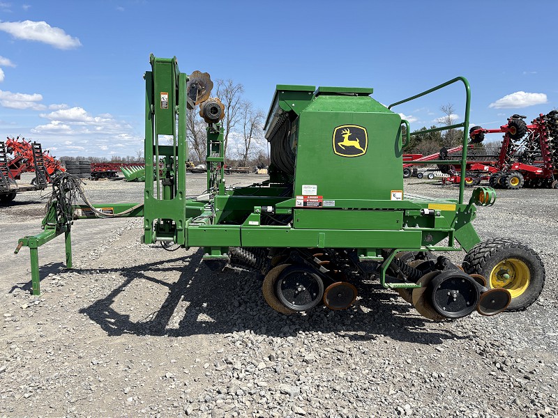 2016 John Deere 1590 Drill