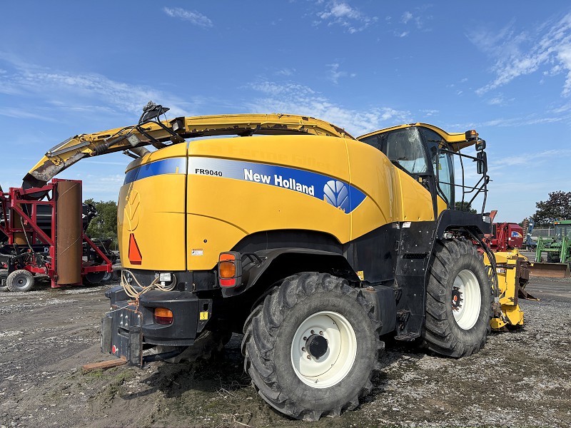2012 New Holland FR9040 Forage Harvester