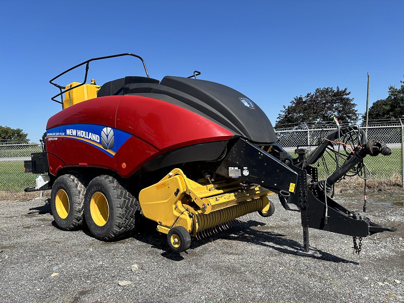 2018 New Holland 330R Baler/Big Square