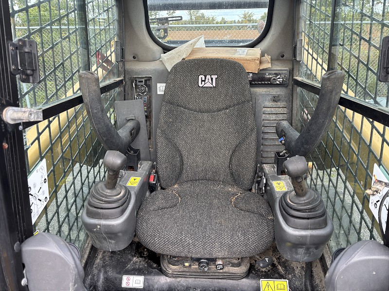 2019 Caterpillar 242D Skid Steer Loader