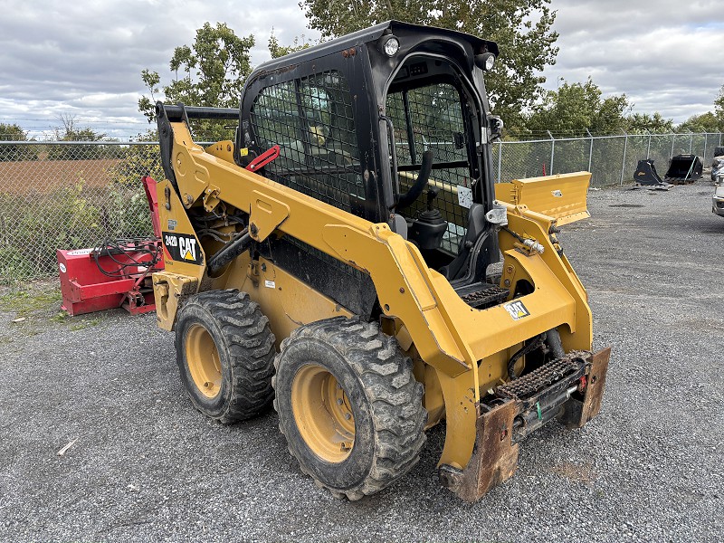 2019 Caterpillar 242D Skid Steer Loader