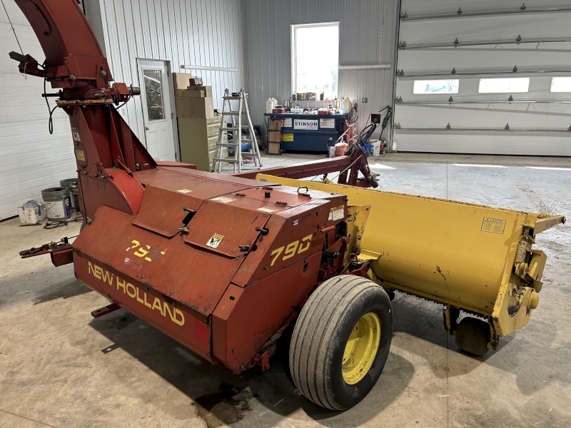 New Holland 790 Forage Harvester