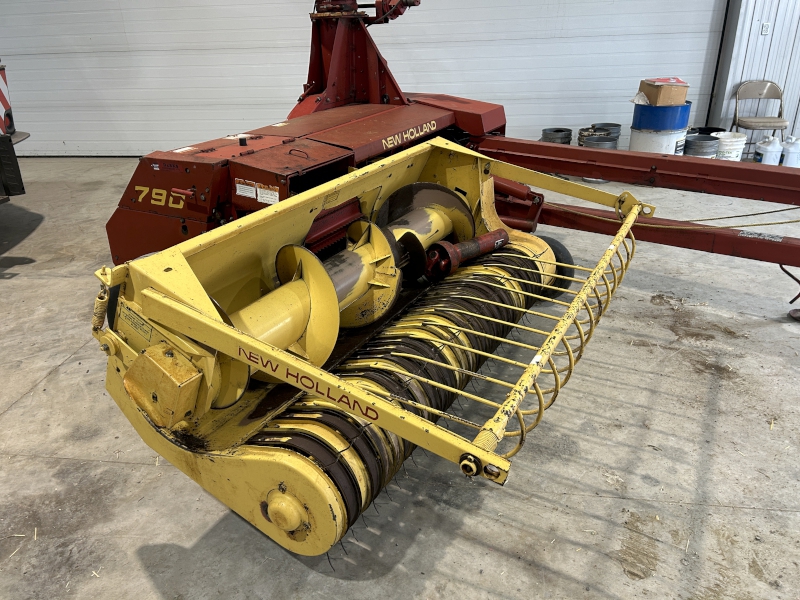 New Holland 790 Forage Harvester