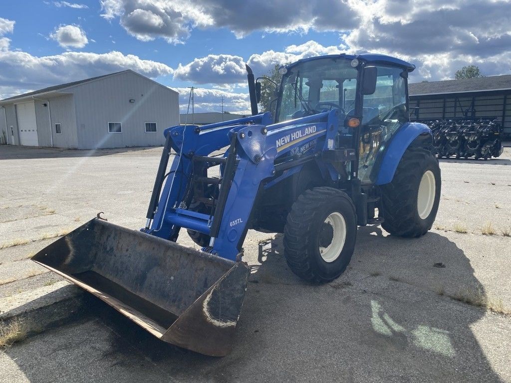 2014 New Holland T4.75 Tractor