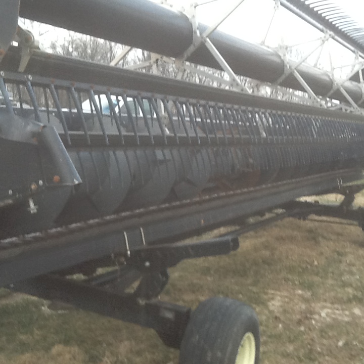 2001 AGCO Gleaner 800-30F Header Combine